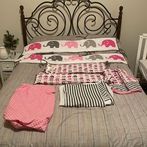 Bacati - Elephants Pink/Fuschia/Gray 7 pc Crib Bedding Set
